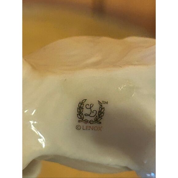 Lenox Ivory Porcelain Elephant Figurine Trunk Up Gold Accent (5618) - Picture 7 of 7